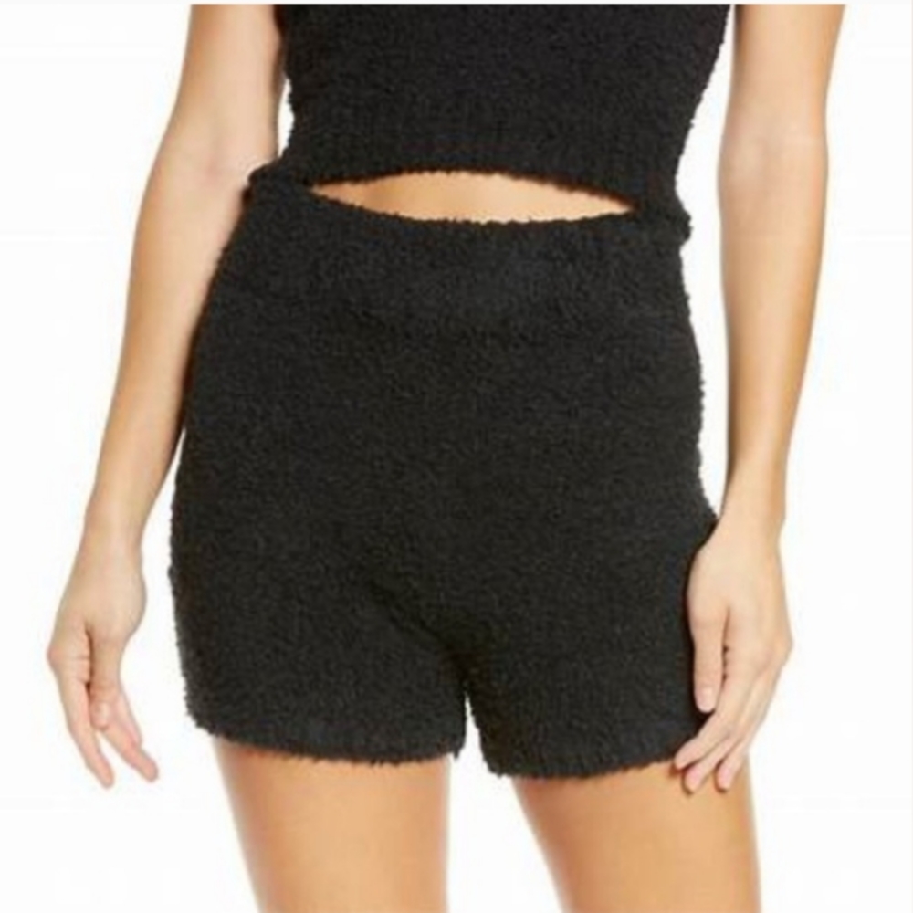 SOLD**SKIMS Cozy Knit Shorts - Picture 2 of 5
